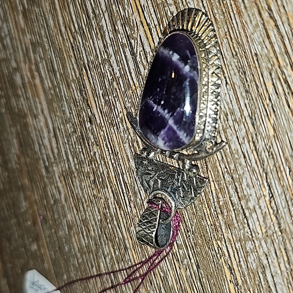 New Sterling silver Chevron Amethyst pendant - Picture 3 of 8